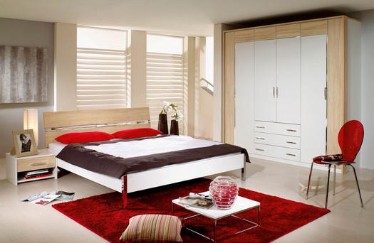 dormitorio con silla 