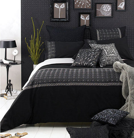elegante y cálido dormitorio en negro